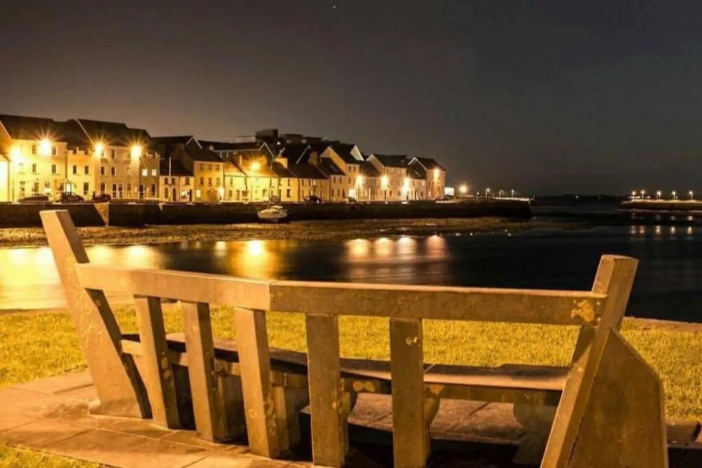Latin Quarter Luxury Apartment Galway